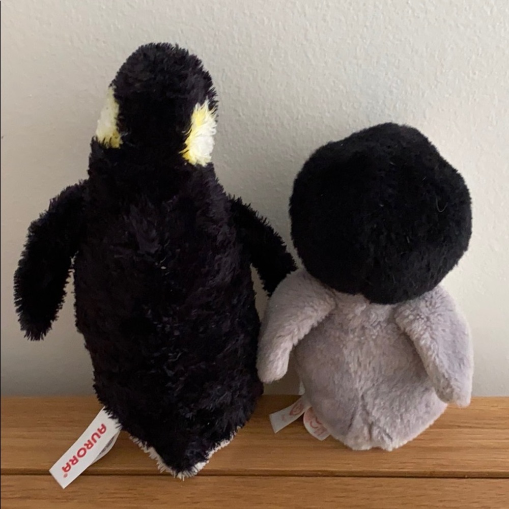 Two Pinguins - Picture 5 of 6